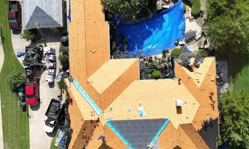 Professional Roof Repair being performed in Vienna